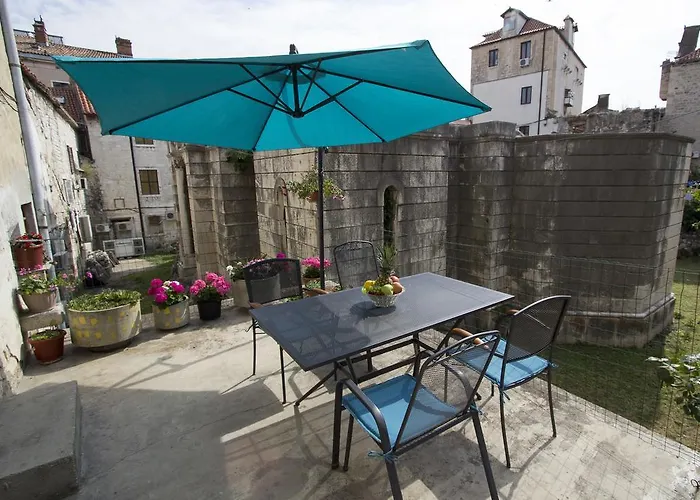 Sabioncello Apartment *